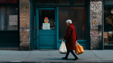 Hai aiutato la nonna con le borse, ma si è rivelata essere la tua vicina d’infanzia