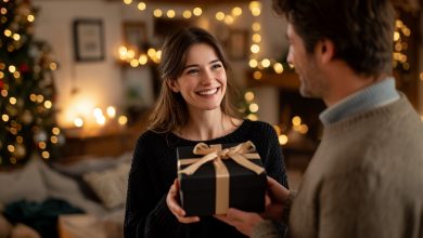 Il mio ex mi ha regalato una candela — mi sono sentita delusa, una sciocchezza, neanche da mostrare alle amiche… ma mi sbagliavo di grosso…