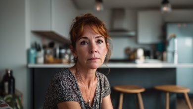 Mio marito portò un test falsificato in cui era scritto che non era il padre di nostra figlia. Io non gli credetti. Qualcosa dentro di me urlava: non può essere vero. Decisi di cercare quella clinica