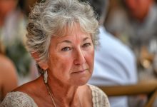 Al matrimonio di mio figlio mi è stato assegnato un posto alla fine della sala, come se fossi un’ospite occasionale e non sua madre. E poi è successo qualcosa a cui nessuno di noi era preparato…