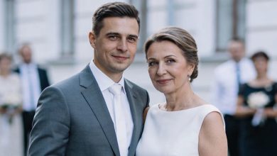 Mio figlio ha sposato una donna più grande di lui di 15 anni. Ero categoricamente contraria, ma dopo un anno è successo qualcosa che mi ha fatto rivedere tutto… Mio figlio ha sposato una donna più grande di lui di 15 anni. Ero categoricamente contraria, ma dopo un anno è successo qualcosa che mi ha fatto rivedere tutto…