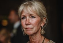 Sei anni dopo la morte di mio marito, mi sono risposata. E durante la nostra prima notte di nozze, ho sentito qualcosa per cui non ero affatto pronta…