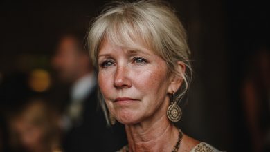 Sei anni dopo la morte di mio marito, mi sono risposata. E durante la nostra prima notte di nozze, ho sentito qualcosa per cui non ero affatto pronta…