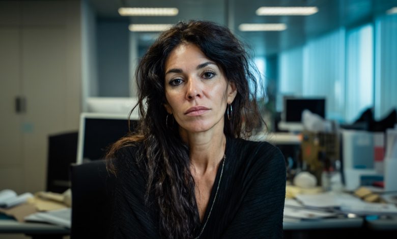 Il nuovo capo mi ha costretto a dimettermi per dare il mio posto alla sua amante. Non sapeva un dettaglio importante su di me, e quando l’ha scoperto, era già troppo tardi… Il nuovo capo mi ha costretto a dimettermi per dare il mio posto alla sua amante. Non sapeva un dettaglio importante su di me, e quando l’ha scoperto, era già troppo tardi…