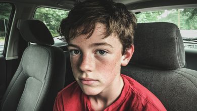 Mio figlio si è chiuso in sé dopo una settimana dai nonni. La verità rivelata dallo psicologo mi ha sconvolto…