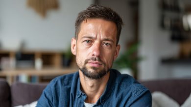 Ho iniziato a frequentare una donna (ho 34 anni, lei ne ha 43). Dopo un mese e mezzo non ce l’ho fatta più e me ne sono andato. Vi spiego perché…