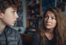 «Non comprerai il posto di mia madre», — disse il mio figliastro, quando gli proposi di pagare i suoi studi universitari. E cinque anni dopo mi chiamò con una richiesta che mi tolse il fiato…