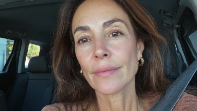 Mio marito mi ha regalato la borsa dei miei sogni — e la mattina dopo l’ho vista nelle mani di sua figlia