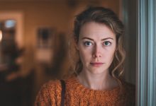 Ho sentito mio marito e mia suocera pianificare di vendere la nostra casa per pagare i suoi debiti, ma non mi sono persa d’animo e ho deciso di agire rapidamente, qualunque fosse il costo…