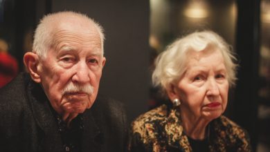 Per 39 anni mio marito ha tenuto un armadio chiuso a chiave. Dopo la sua morte l’ho aperto — e me ne sono pentita