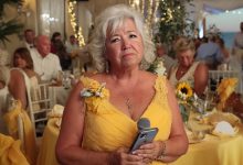 Al nostro matrimonio, mia suocera fece un discorso pubblico su come dovrebbe essere la “nuora ideale”. Volevo darle una lezione, ma il karma lo fece prima di me…