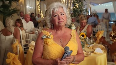 Al nostro matrimonio, mia suocera fece un discorso pubblico su come dovrebbe essere la “nuora ideale”. Volevo darle una lezione, ma il karma lo fece prima di me…