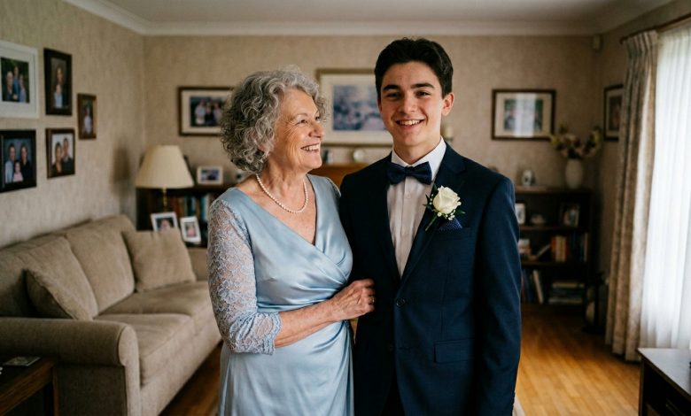 Ho chiesto a mia nonna di essere la mia accompagnatrice al ballo perché non ci era mai andata — quando la mia matrigna lo scoprì, fece qualcosa di imperdonabile… Ho chiesto a mia nonna di essere la mia accompagnatrice al ballo perché non ci era mai andata — quando la mia matrigna lo scoprì, fece qualcosa di imperdonabile…