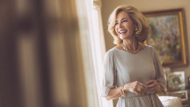 La matrigna ha superato il limite con mio marito durante una festa di famiglia — ho deciso di non restare in silenzio