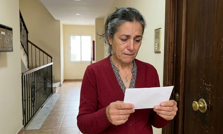 Mia figlia ha smesso di chiamare. Dopo due settimane di silenzio mi sono recata al suo indirizzo. Aveva lasciato una busta con la scritta “Per mamma, quando verrai”. Mia figlia ha smesso di chiamare. Dopo due settimane di silenzio mi sono recata al suo indirizzo. Aveva lasciato una busta con la scritta “Per mamma, quando verrai”.