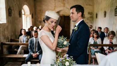 «Il giorno del mio matrimonio mi sono presentata con un livido sotto l’occhio. Lo sposo ha sorriso agli invitati e ha detto: “Così impara la lezione”. Tutti si sono messi a ridere. Ho sorriso anch’io. E poi, per tre mesi, mi sono preparata a qualcosa che lui non avrebbe mai immaginato»