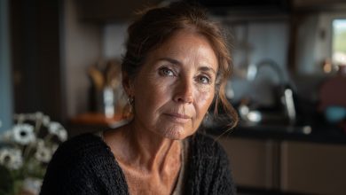 Dopo che mio marito è scomparso, ho scoperto un conto bancario che aveva nascosto per quindici anni. La verità non era quella che mi aspettavo.