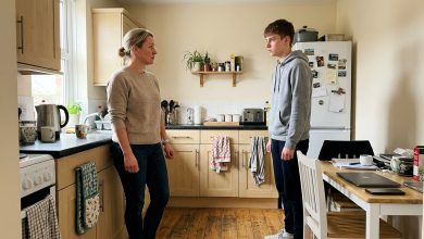 Ho Cresciuto il Figlio di Mia Sorella per 18 Anni — Poi Mi Ha Guardato negli Occhi e Ha Detto: “Sei un Estraneo per Me Ora”