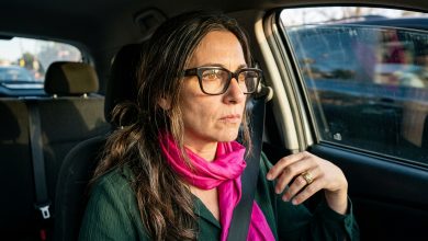 Per vent’anni, per il mio compleanno, ho ricevuto utensili da cucina — per i sessant’anni i miei figli mi hanno regalato delle padelle e se ne sono andati dopo un’ora, e quella sera dentro di me si è spezzato qualcosa