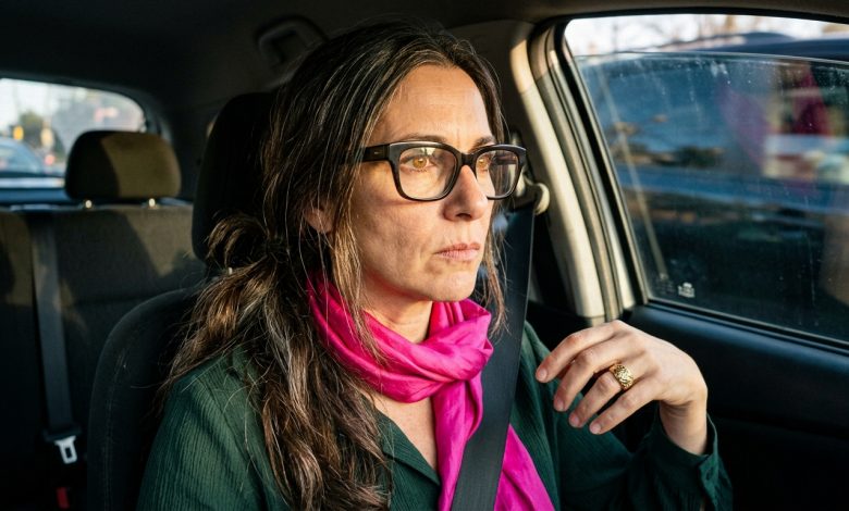 Per vent’anni, per il mio compleanno, ho ricevuto utensili da cucina — per i sessant’anni i miei figli mi hanno regalato delle padelle e se ne sono andati dopo un’ora, e quella sera dentro di me si è spezzato qualcosa