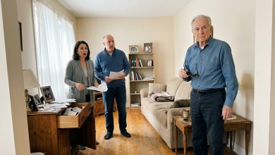 I miei parenti pensavano di rubare a un vecchio cieco — poi si è tolto gli occhiali e li ha guardati dritto negli occhi