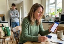 Mio Figlio Ha Preso in Prestito la Mia Carta di Credito “Per Comprare.” Una Settimana Dopo Mancavano Tremila Euro.