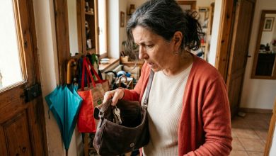 Ho Dato le Chiavi a Mia Suocera per Un Giorno. Una Settimana Dopo Ne Ho Visto una Copia nella Sua Borsa.