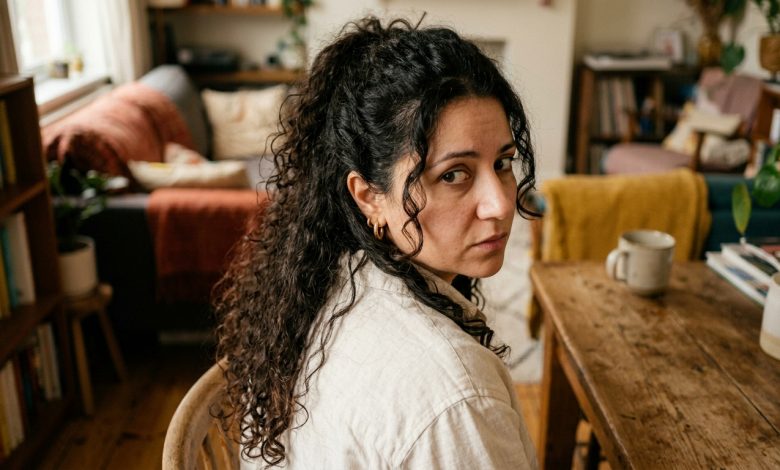 Mio marito ha detto che andava a pescare — poi per caso ho visto la sua macchina davanti a una casa sconosciuta e ho cominciato a capire tutto