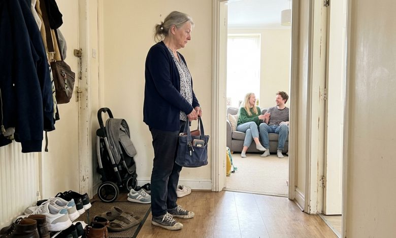 Ho dato loro il mio appartamento per semplificare la loro vita. Ora dicono che sto intralciando la loro nuova vita.