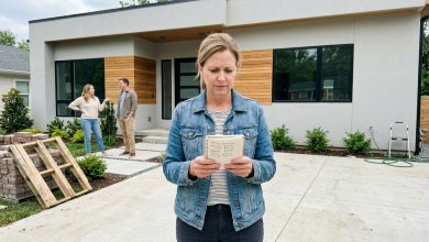 Mio Fratello Stava Costruendo una Casa e Ogni Due o Tre Mesi Mi Chiedeva in Prestito — Cinquemila Qui, Tremila Lì, Otto Un’Altra Volta. La Casa è Finita ed è Meravigliosa. Quando Ho Menzionato di essere Rimborsata, Sua Moglie Ha Detto Che Era Aiuto Familiare.