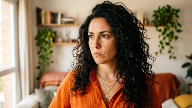 Mio fratello mi ha chiesto in prestito una grossa somma di denaro. Un anno dopo gliel’ho ricordato — lui ha fatto una scenata e per due settimane non ha risposto alle chiamate. Poi mi ha chiamata mia madre: «Lo esasperi sempre. Lui è nervoso.» Nervoso. Io non ce l’ho più fatta e ho deciso di dare loro una lezione…. Mio fratello mi ha chiesto in prestito una grossa somma di denaro. Un anno dopo gliel’ho ricordato — lui ha fatto una scenata e per due settimane non ha risposto alle chiamate. Poi mi ha chiamata mia madre: «Lo esasperi sempre. Lui è nervoso.» Nervoso. Io non ce l’ho più fatta e ho deciso di dare loro una lezione….