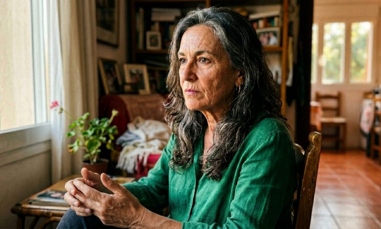 Mia figlia non è venuta al mio settantesimo compleanno — l’ho aspettata fino a mezzanotte — e poi è arrivato un messaggio vocale: «mamma, scusami, sono stata travolta dalle cose» — l’ho ascoltato fino alla fine, ho spento il telefono e la mattina dopo ho chiamato il notaio.   