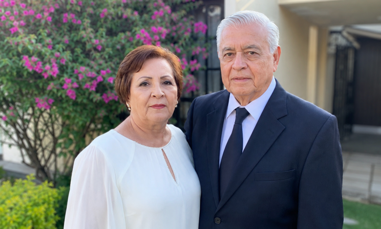 Mio padre si è risposato a settantadue anni, e noi, i suoi figli, pensavamo che la nuova moglie fosse solo dietro all’eredità